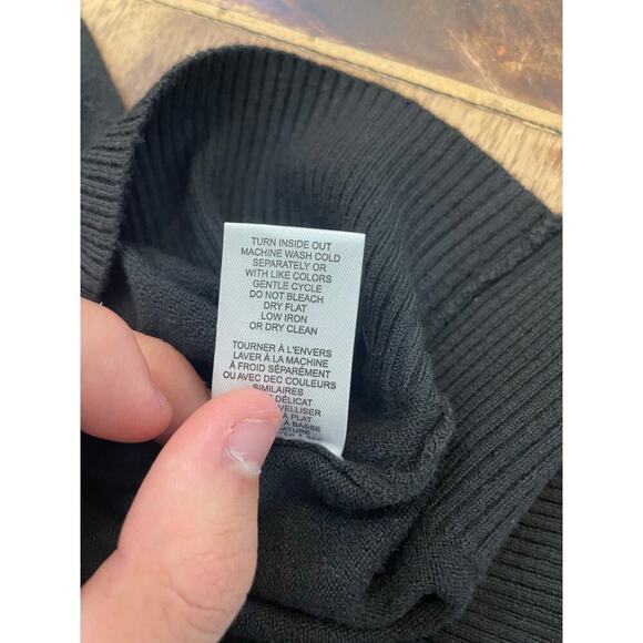 T Tahari Women's Black Long Sleeve Crew Neck Pullover Sweater Size Large - Picture 7 of 12